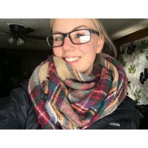 Meet your Posher, Denise